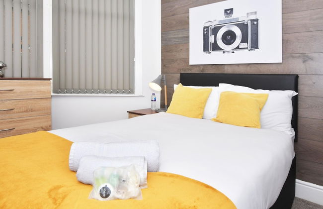 Townhouse @ Lord Street Crewe - Photo 3