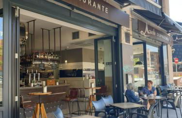 Bonito Apto Cinco Torres Plaza Castilla - Foto 42