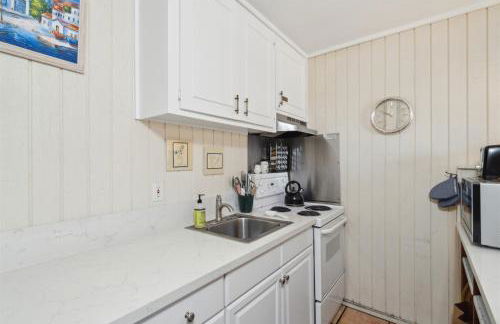 Beach Condo with Private Patio #133 - Photo 3