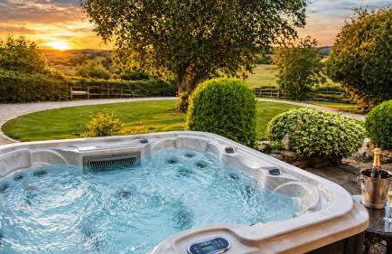 Arden Hill Farmhouse - Hot Tub, Snooker Table, Sleeps 16 - Foto 15