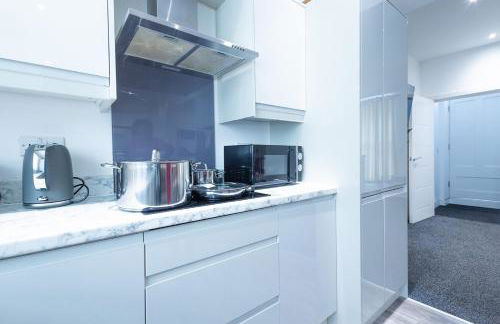 Sunrise Haven Sleeps 7 with Parking - Foto 14