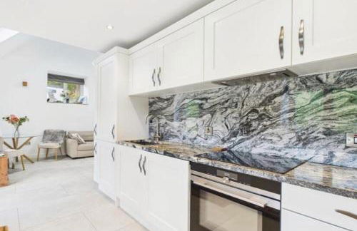 Luxury Peak District stay set in private land with horses and country Pub - Dog Friendly - Foto 7