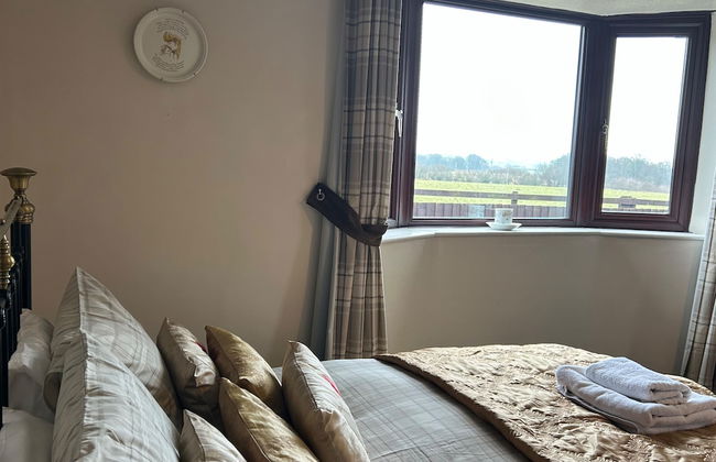 Wonderful 4 Bedroom Cottage Sleeps 8 - Foto 7