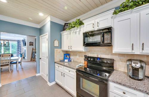 Lake Keowee Condo with Balcony and Resort Amenities! - Foto 13