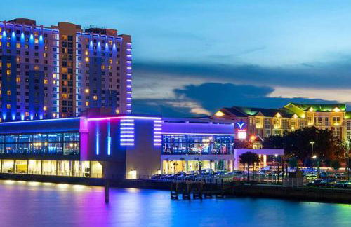 *Chic Beach Cottage Retreat* near Beach/downtown - Foto 42