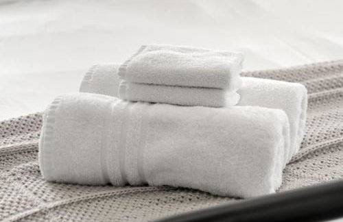 NEW! The Adaline Room #9 - Updated Hyde Park Penthouse, Steps to Bayshore - Foto 29