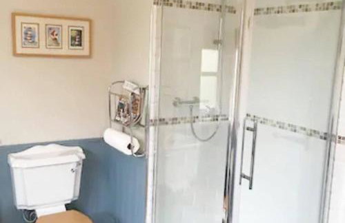 5-Bed Home - Sleeps 12 Pool Garden & Play Area - Foto 7