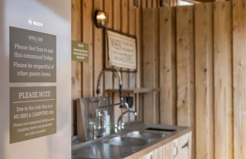 1 Swallows Nest, Camp Tapnell - Photo 19