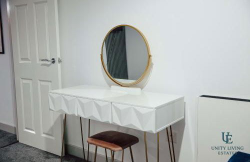 The Royal Suite 1BR Apartment Near Etihad Stadium & Coop Live - Foto 6