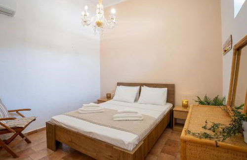 1944-Heritage House - Photo 10