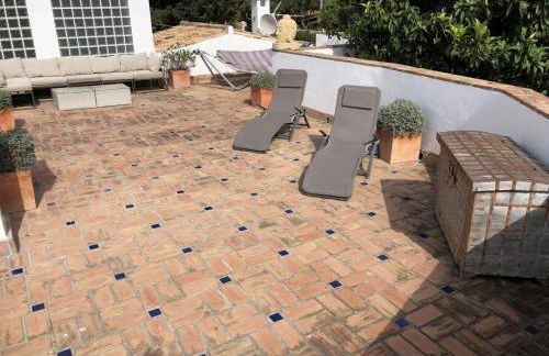 Villa with Heated Pool and Jacuzzi close to Puerto Banus and Beach - Photo 26