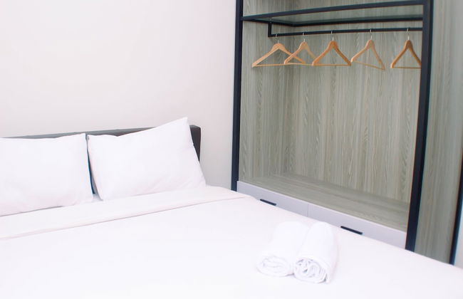 Homey And Minimalist Studio At Vasanta Innopark Apartment - Photo 14