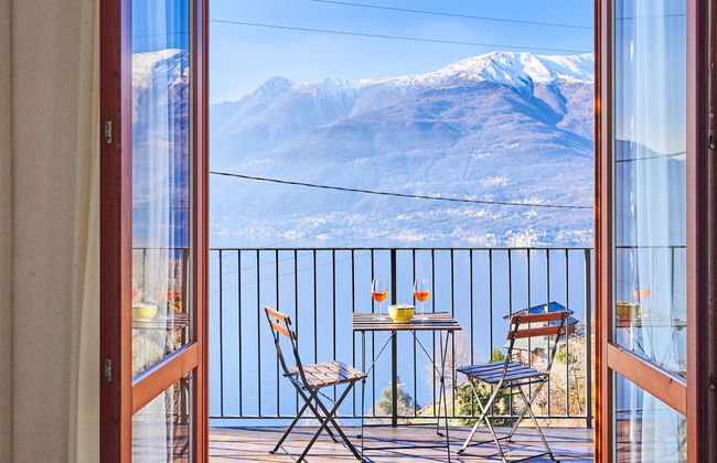 2 bedroom Apartment in Bellano with garden - Photo 1