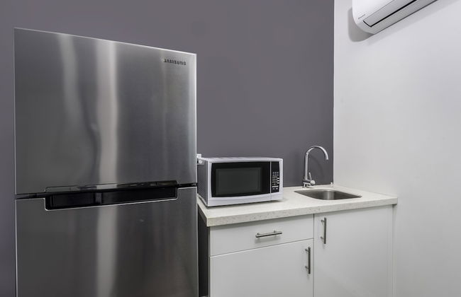 Studios on King - Photo 19