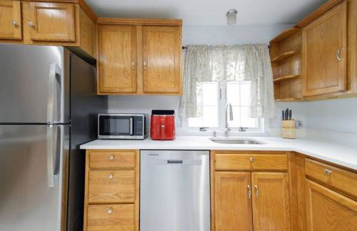 Convenient Braintree Home - 3 Bedroom Sleeps 8 - Foto 17