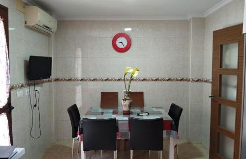 Adosado Centro Urbano 3 Dorm Patio Terraza Wi-fi Puente Genil 1-6 Huésped - Foto 36