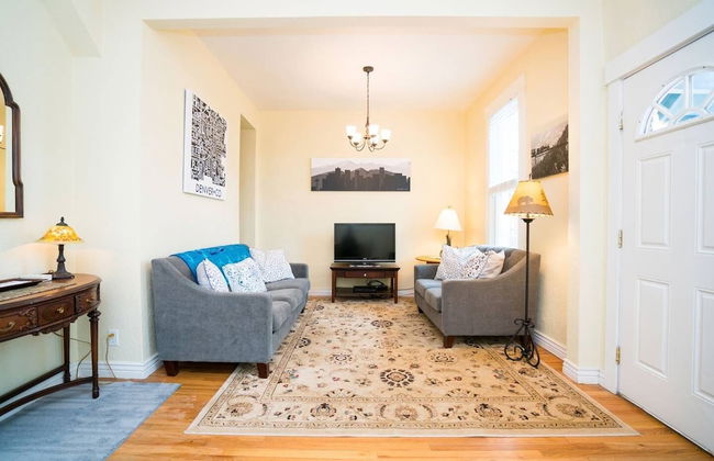 Artisan Victorian Spacious Backyard Great Location - Foto 1