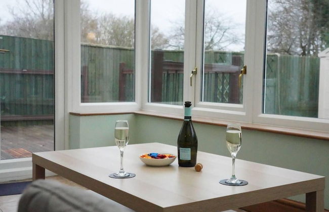 Captivating 4-bed House in Milton Keynes - Foto 32