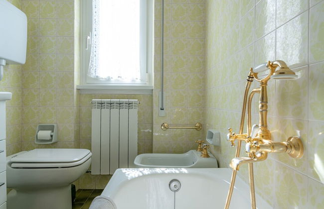 Beautiful 4-bed Apartment in Limonta - Foto 14