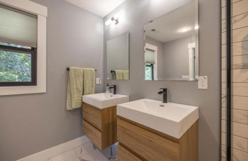 Mid-century Modern Impeccable Remodel with Hot Tub - Foto 30