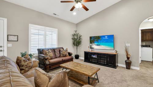 Near Zion 3BR Sleeps 8 Covered Patio Dining - Foto 2