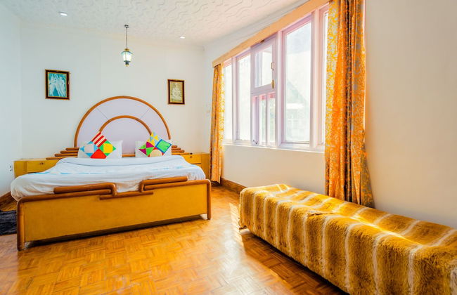 OYO 13693 Home Royal Wood 3BHK Mall Road - Foto 5