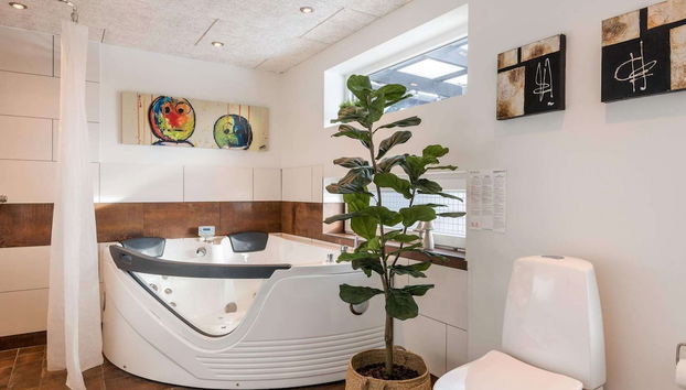 6 Person Holiday Home in Fano - Photo 3