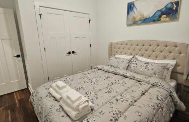 Charming 3 Bedroom house near Downtown IN - Photo 21