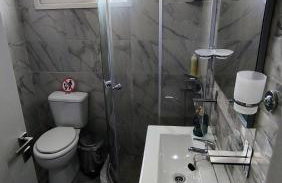 House with a pool, 2' from the beach - Foto 52