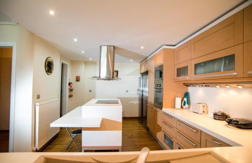 Hillside Villa - Foto 29