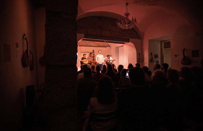 Espetáculo de fado na Casa da Guitarra - Foto 10