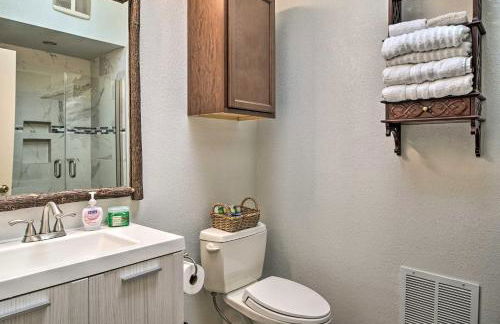 Waterfront Hollister Retreat with Dock and Game Room! - Foto 17