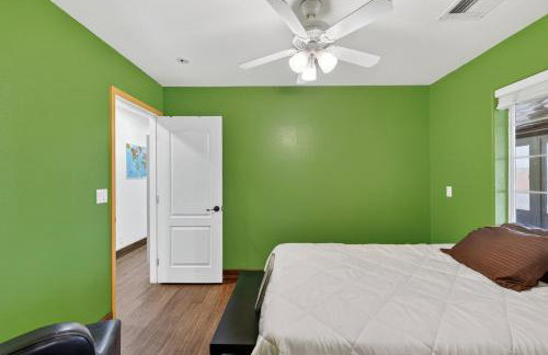 4BR Desert Oasis near Valley and Vegas - Foto 30