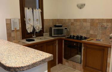 Pink House - Photo 6