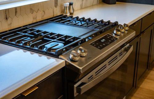 Focus Up at the Mountains Ski Retreat Hot Tub MTN Green - Foto 8