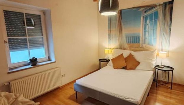 Charming 2-room Apartment Lakenear, Fewo am See - Foto 3, Quarto