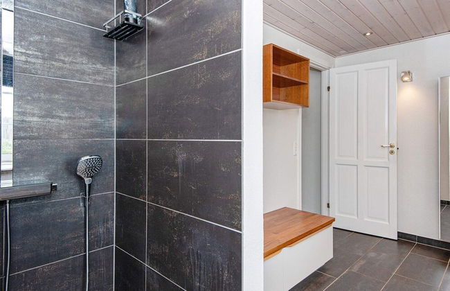 8 Person Holiday Home in Thyboron - Photo 15