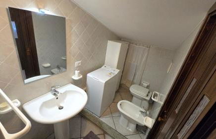 Solmar Apartments - Photo 12