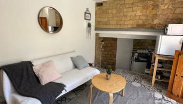 Precioso apartamento con a/a en Ruzafa con terracita privada y acceso a un jardín, para 2-3 personas - Photo 4