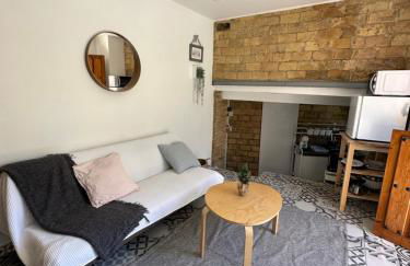 Precioso apartamento con a/a en Ruzafa con terracita privada y acceso a un jardín, para 2-3 personas - Photo 4