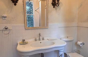 The Jensen Inn & Flowertown Bed and Breakfast - Foto 16