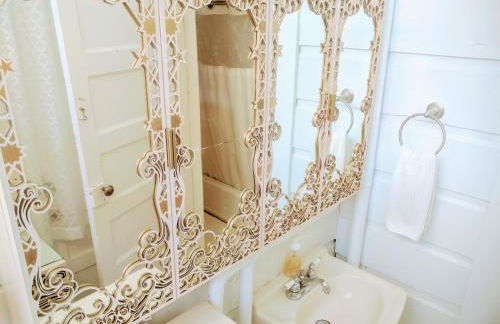 Perfect Location - 4BD,1BA - Restored Redwood Home - Foto 60