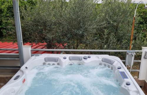 A wonderful relaxing place. Nice view. Romantic sunset - Foto 2