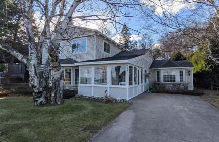 Crystal Lake Paradise - Gorgeous Lakefront Luxury! - Photo 7