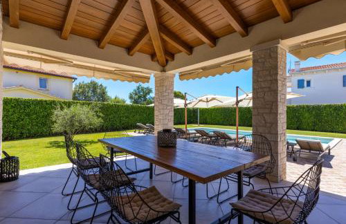 Villa Dionis - Foto 1