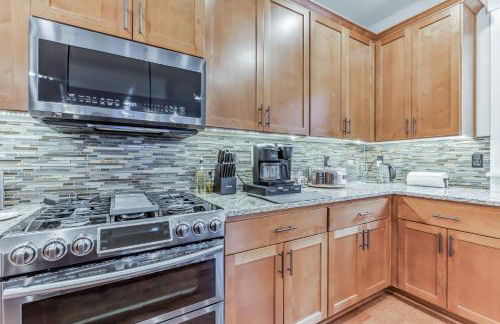 Spacious family and kids friendly house with backyard, fireplace, grill perfect for work crews - Foto 6