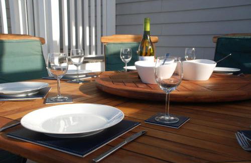 Wow I'm living on the beach. Luxury 4 bed sleeps 8 - Photo 10