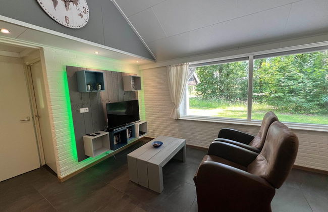 Holiday Home in Stramproy Near Nature Reserve - Photo 3