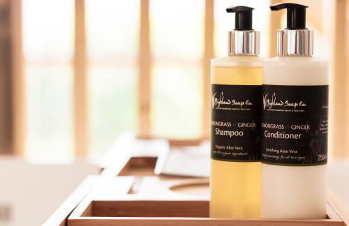 Wild Nurture Eco Luxury Offgrid Log Cabin - Foto 8