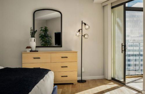 Urban Gallery Loft - King Bed - Larimer Square - Foto 32